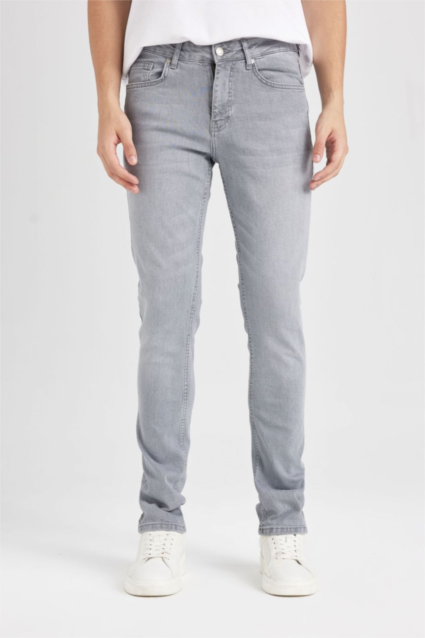 MAN Light Grey Pedro Slim Fit Normal Waist Narrow Leg Jeans