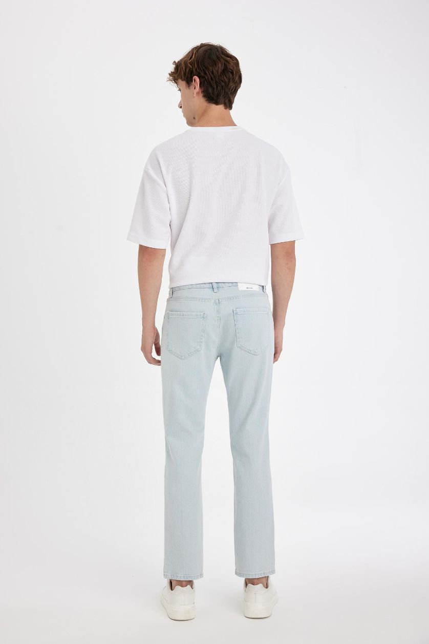 MAN Ice Blue Sergio Regular Fit Normal Waist Jeans