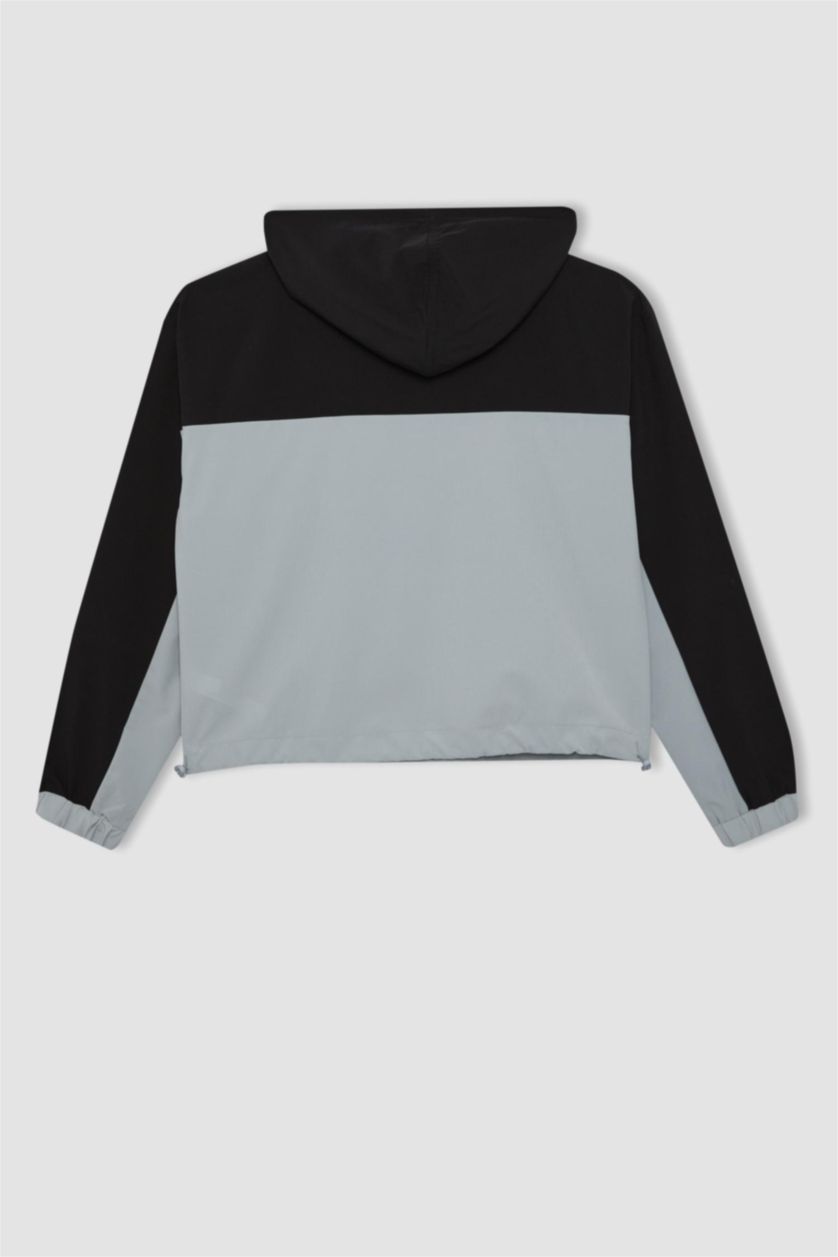 Kadın Açık Gri Standart Fit Kapüşonlu Sporcu Dokuma Hırka