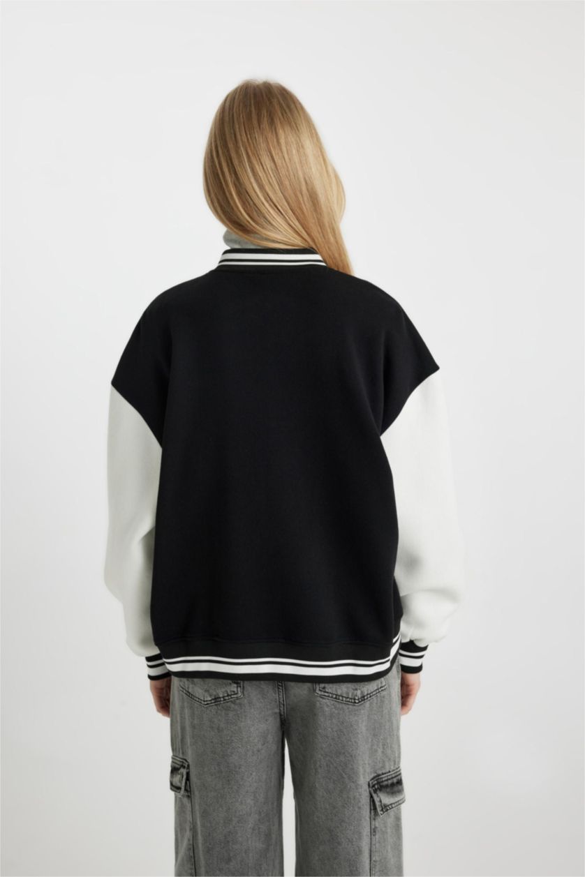 Kadın Siyah Coool Oversize Geniş Kalıp Kolej Yaka Nakışlı Çıtçıtlı Bomber Ceket