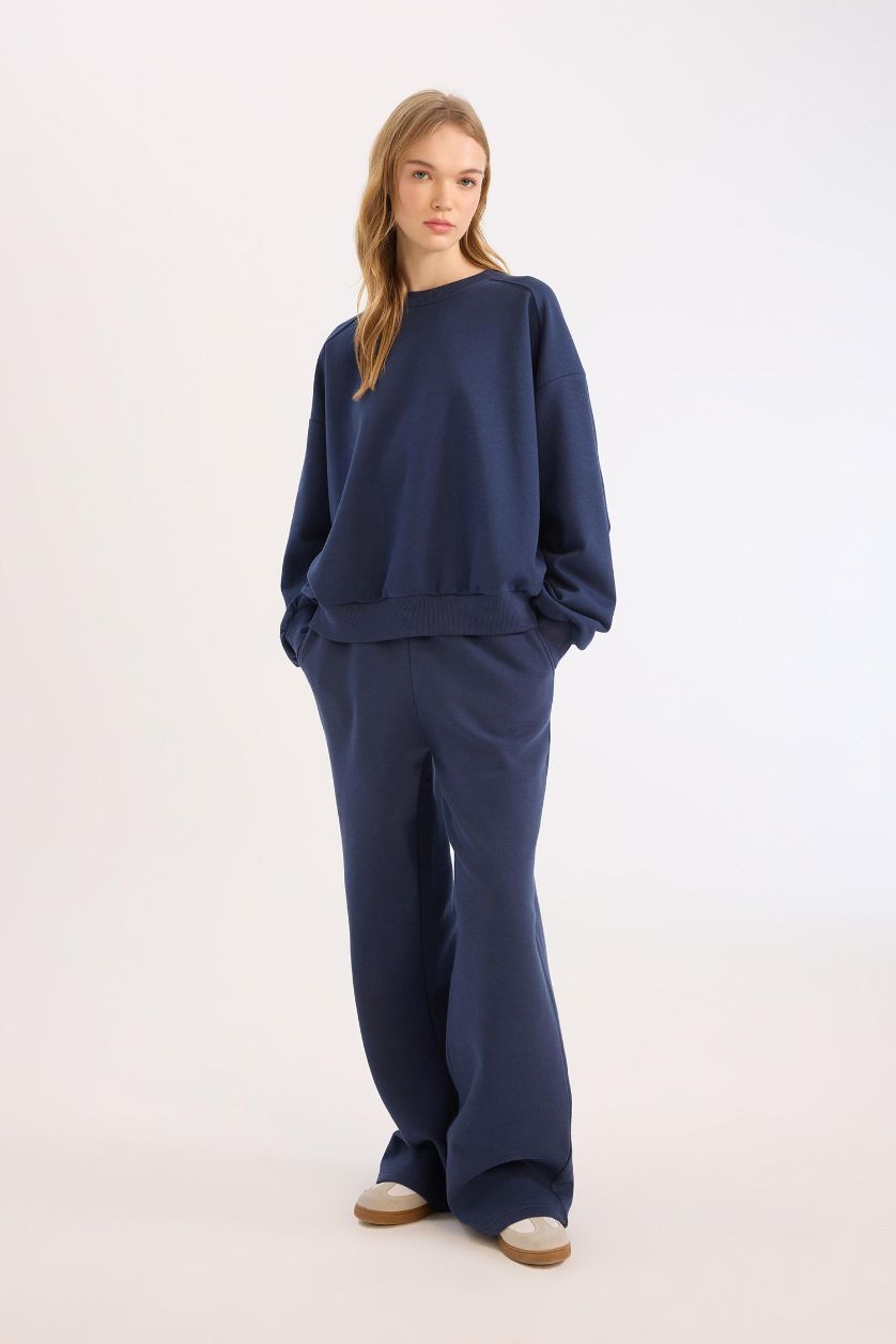 Woman NAVY Elastic Waist Wide Leg Sweatpants