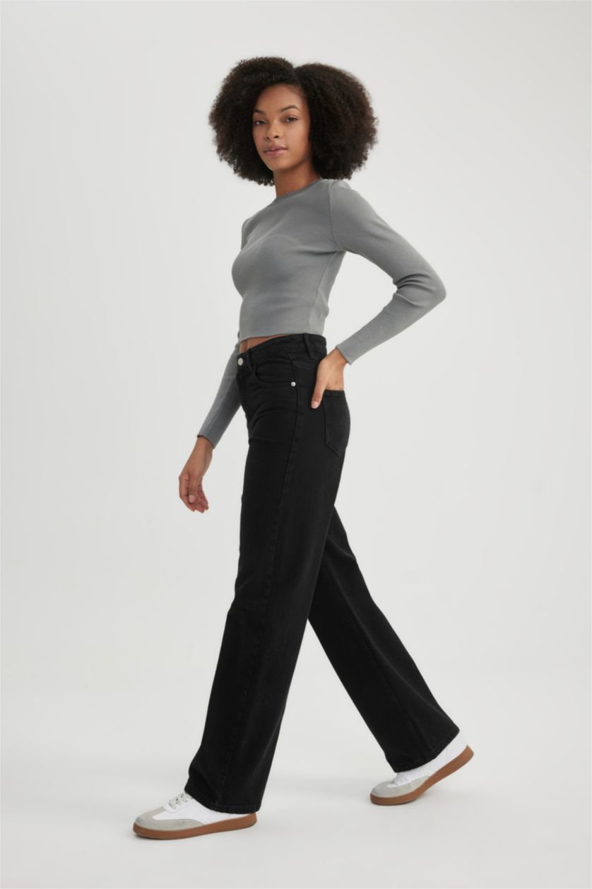 WOMAN Black Wide Leg High Waist Ankle Length Jeans