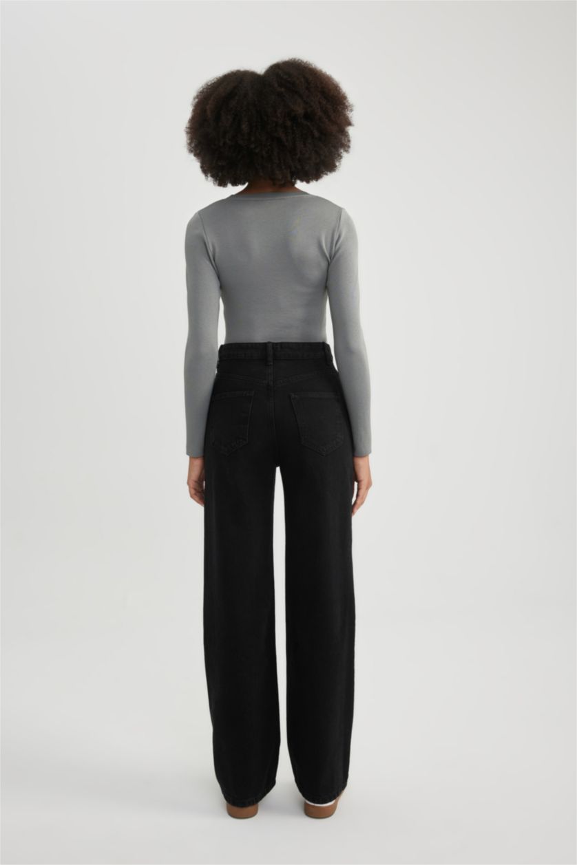 WOMAN Black Wide Leg High Waist Ankle Length Jeans