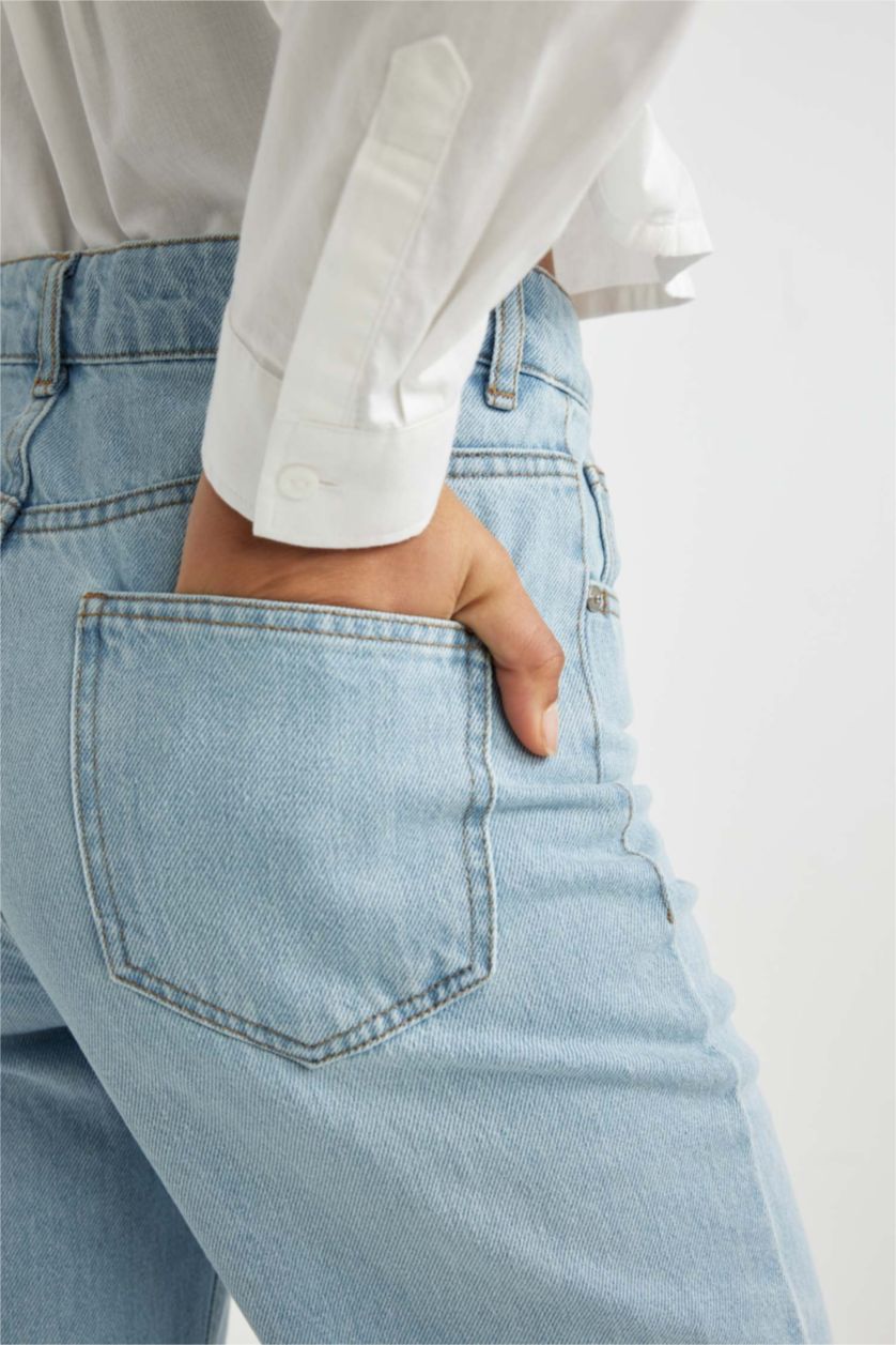 WOMAN Light Indigo Wide Leg High Waist Ankle Length Jeans