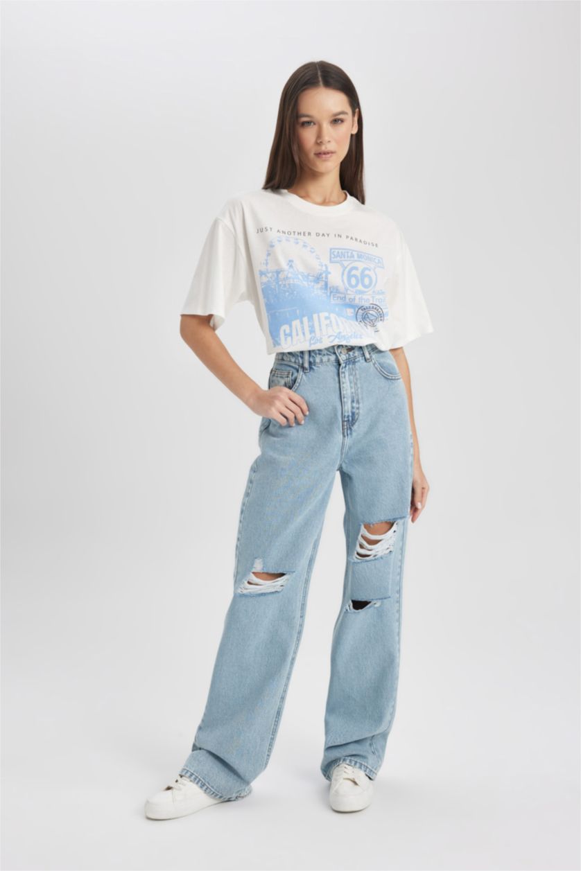 حريمي نيلي فاتح بنطلون جينز وايد ليج برجل واسع وخصر عالي