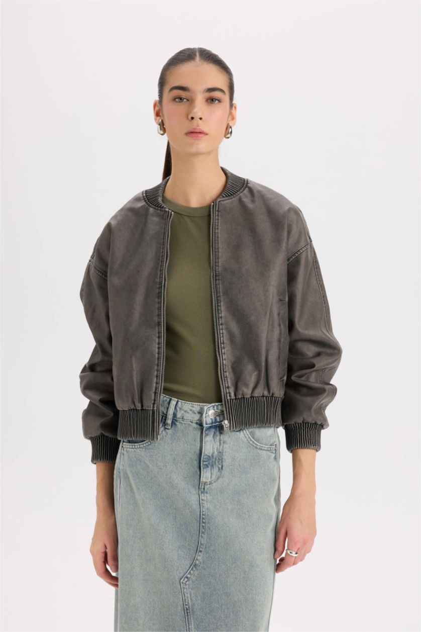 Woman Grey Faux Leather Jacket