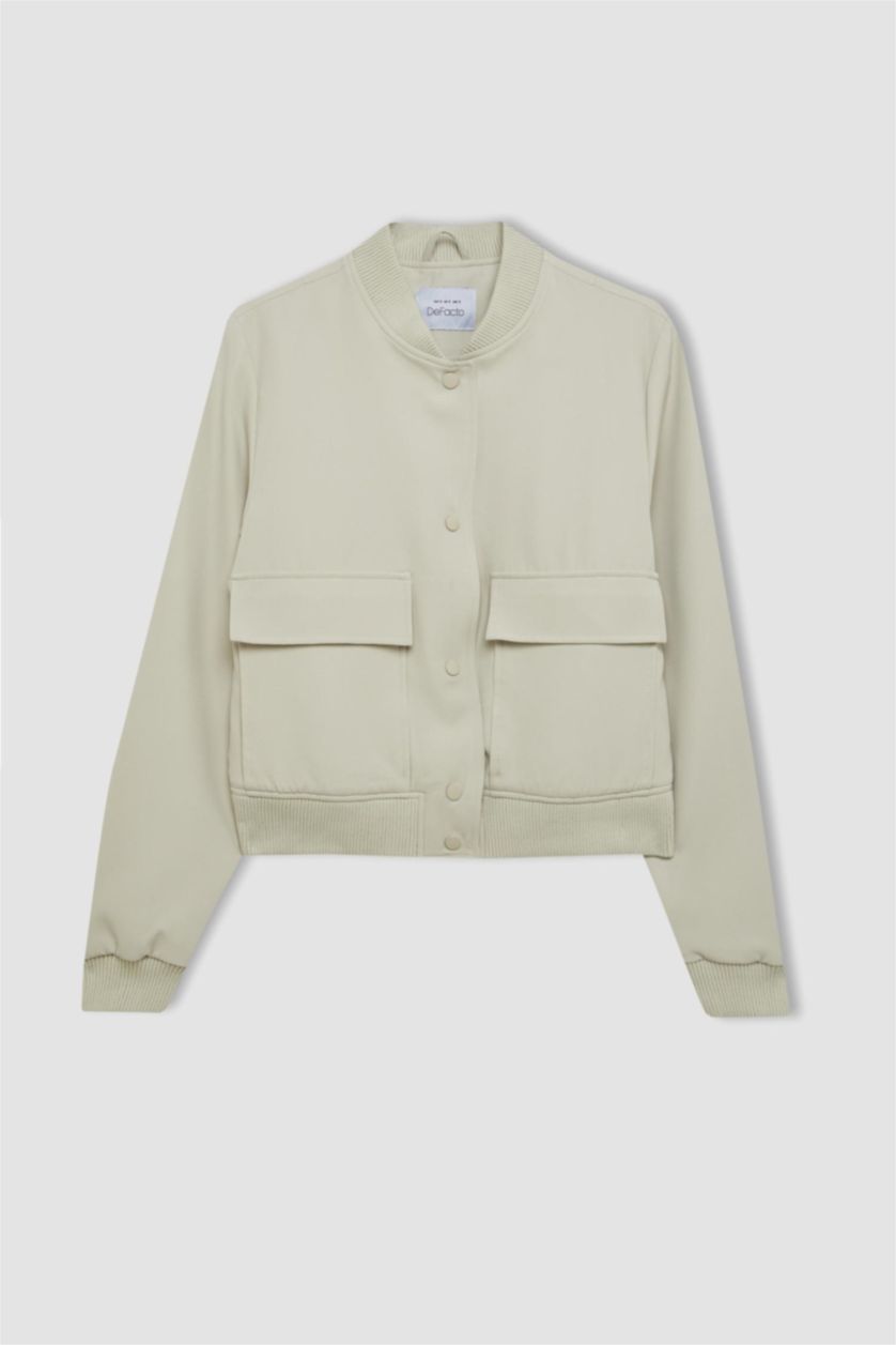 Kadın Ekru Su Geçirmez Kolej Yaka Rüzgar Geçirmez Çıtçıtlı Cepli Kısa Bomber Ceket