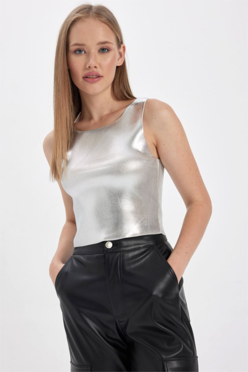 Kadın Gri V Yaka Parlak Triko Atlet