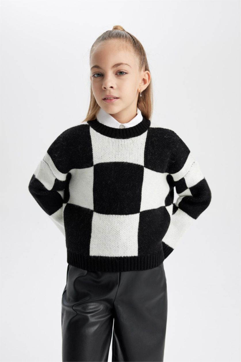 Girls & Teens Black Girl Regular Fit Crew Neck Pullover