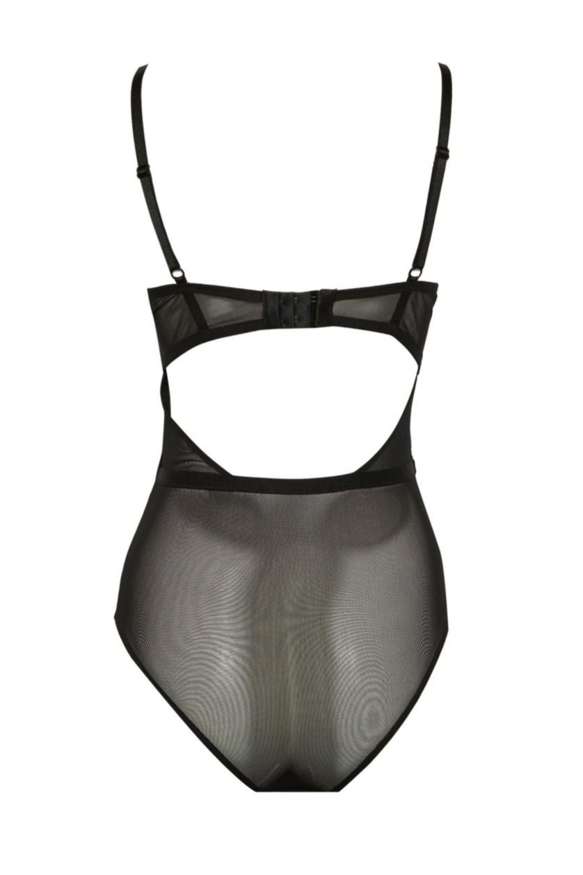 WOMAN Black Uncovered
