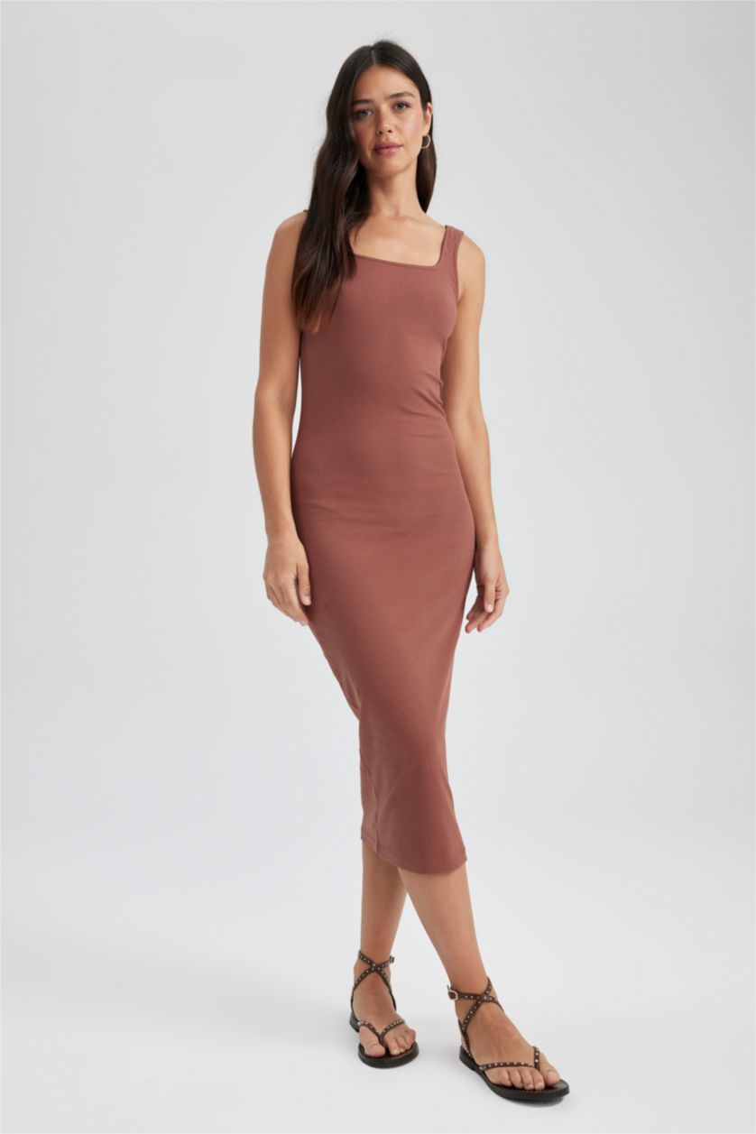 Kadın Kahve Bodycon Kare Yaka Fitilli Kaşkorse Midi Askılı Elbise
