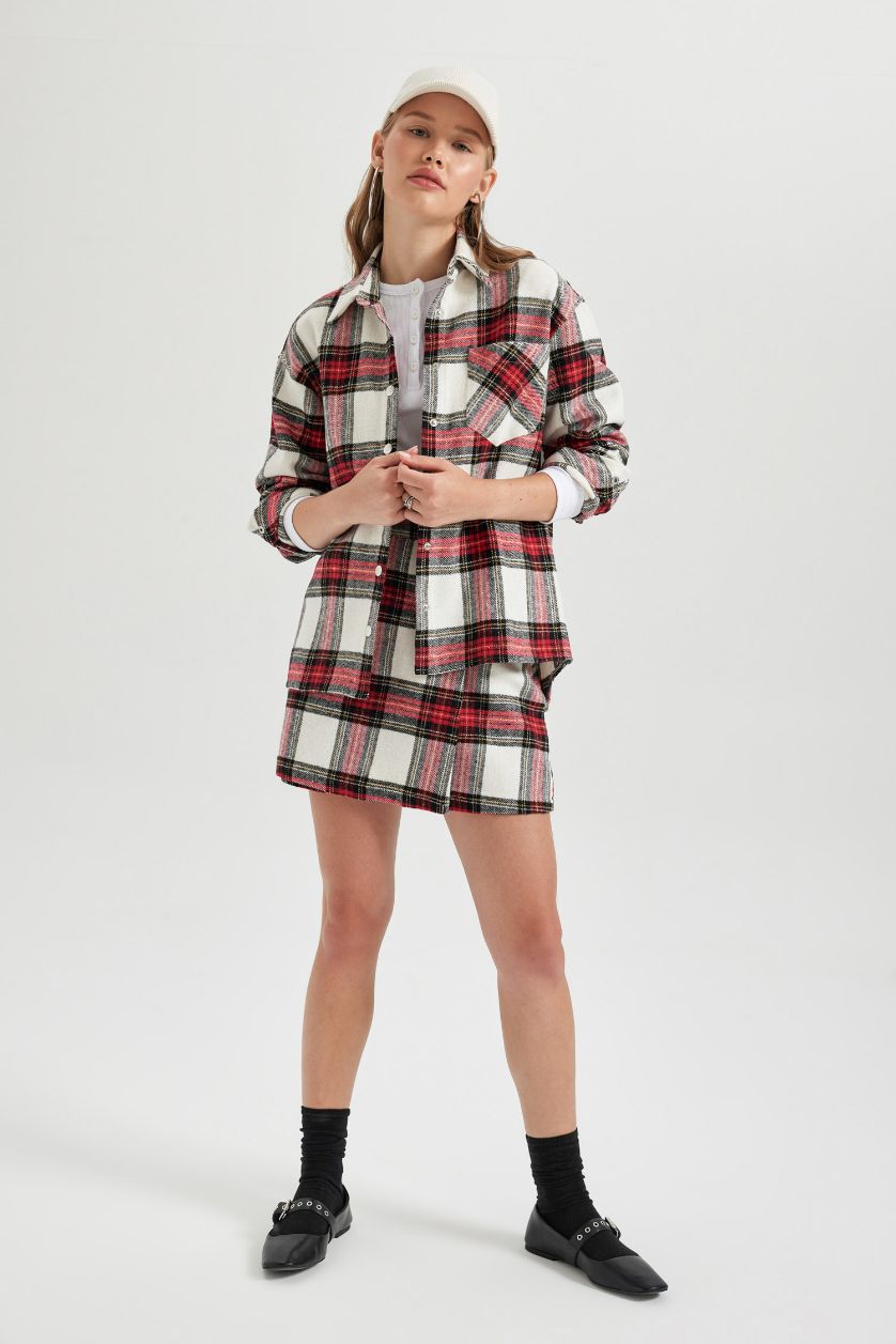 حريمي أحمر جيبة بليسيه