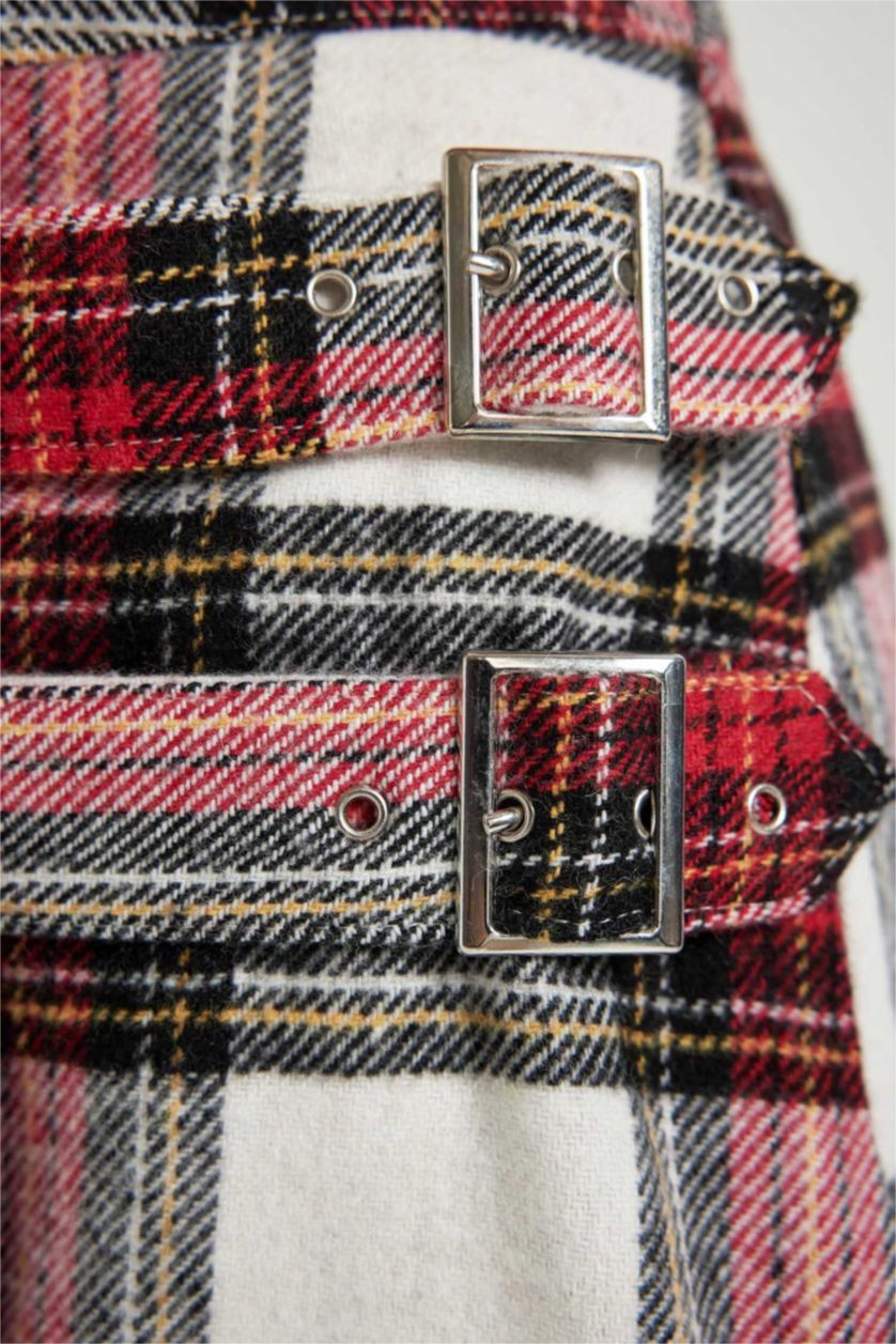 حريمي أحمر جيبة بليسيه