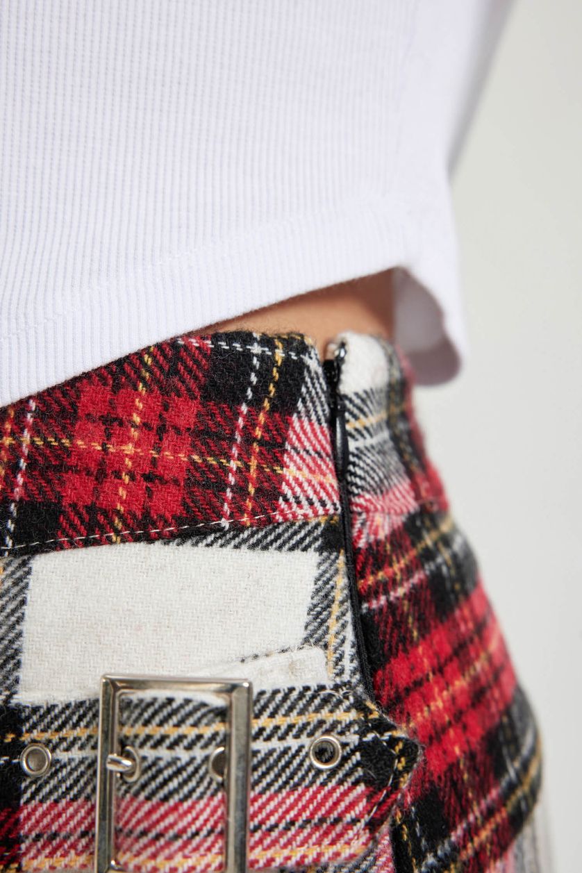 حريمي أحمر جيبة بليسيه