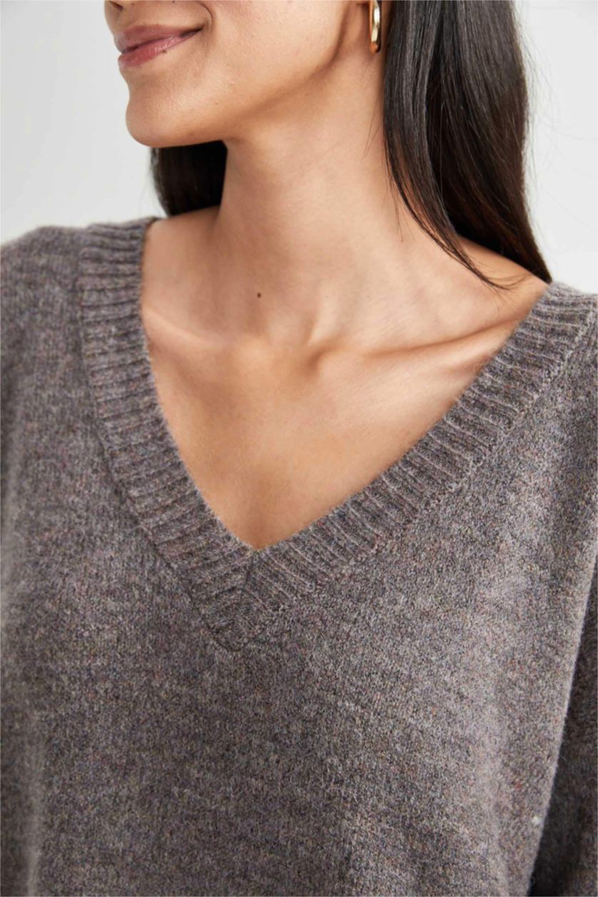 Kadın Vizon Relax Fit V Yaka Premium Yumuşak Yünlü Dokulu Kazak