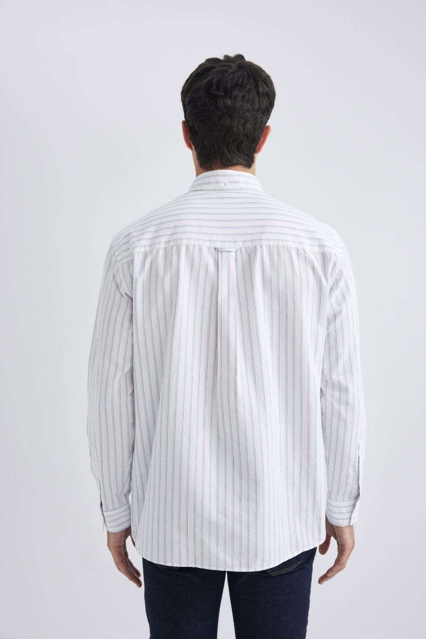 رجال نيلي فاتح قميص بولو مخطط ردن طويل قصة مريحة