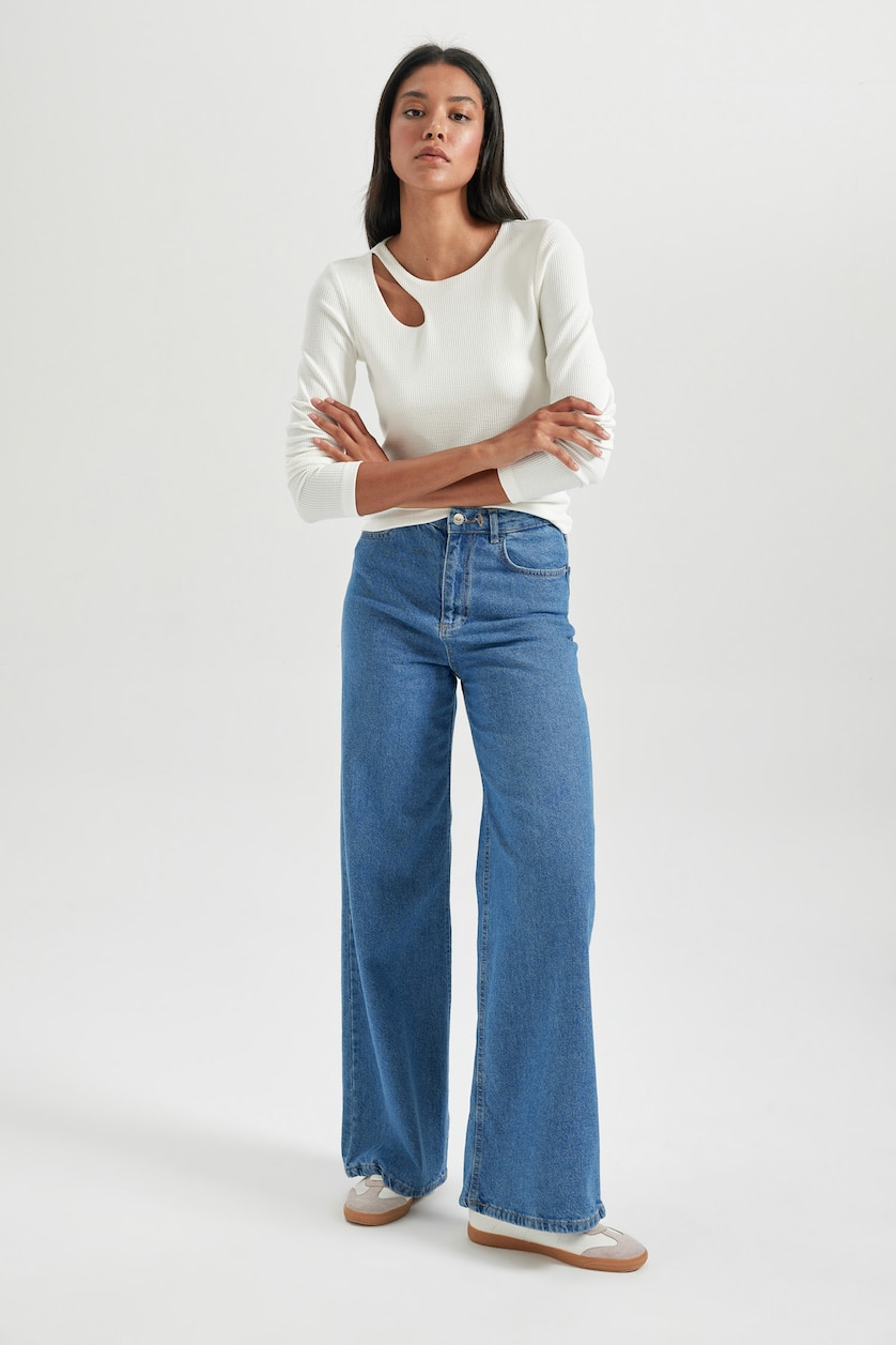 نساء بيج فاتح Slim Fit Camisole Long Sleeve T-Shirt