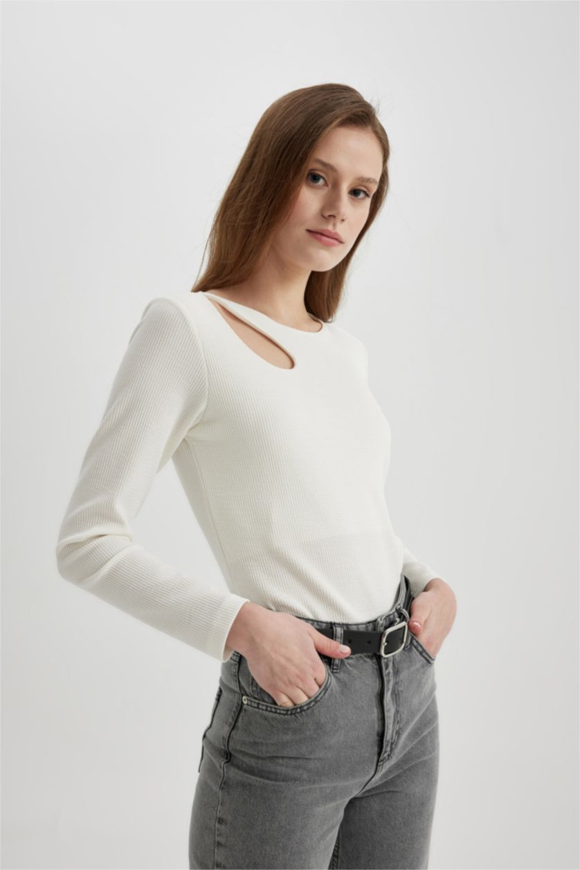 نساء بيج فاتح تي شيرت كم طويل مضلع سليم فيت برقبة مستديرة