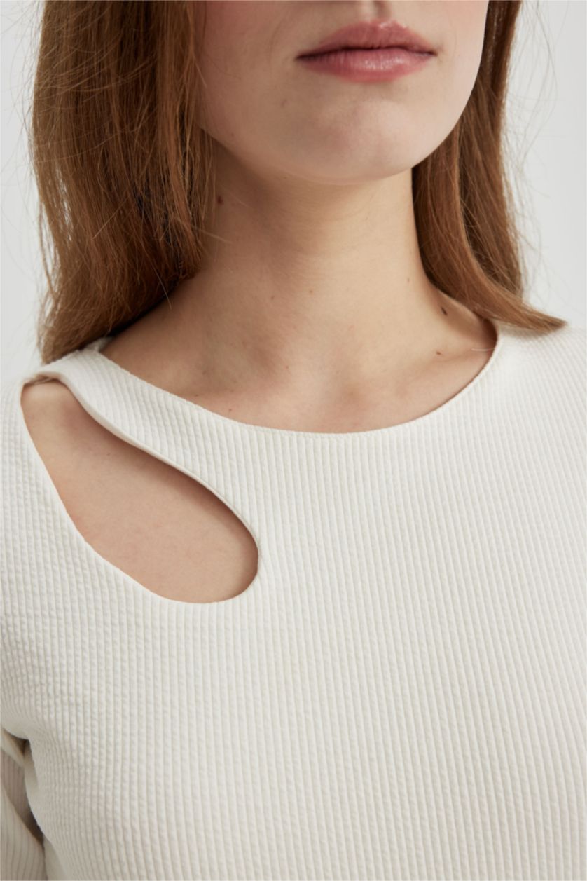 نساء بيج فاتح تي شيرت كم طويل مضلع سليم فيت برقبة مستديرة