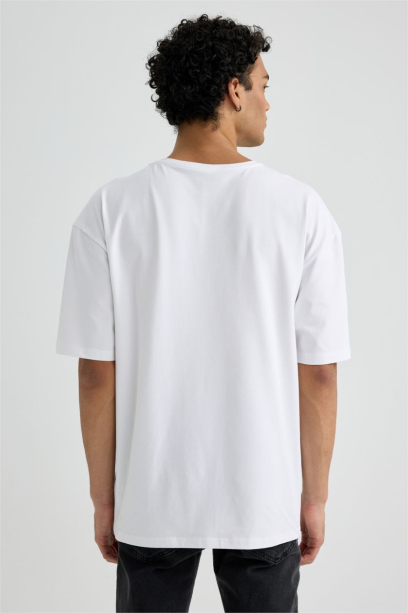MAN White Oversize Fit Short Sleeve T-Shirt