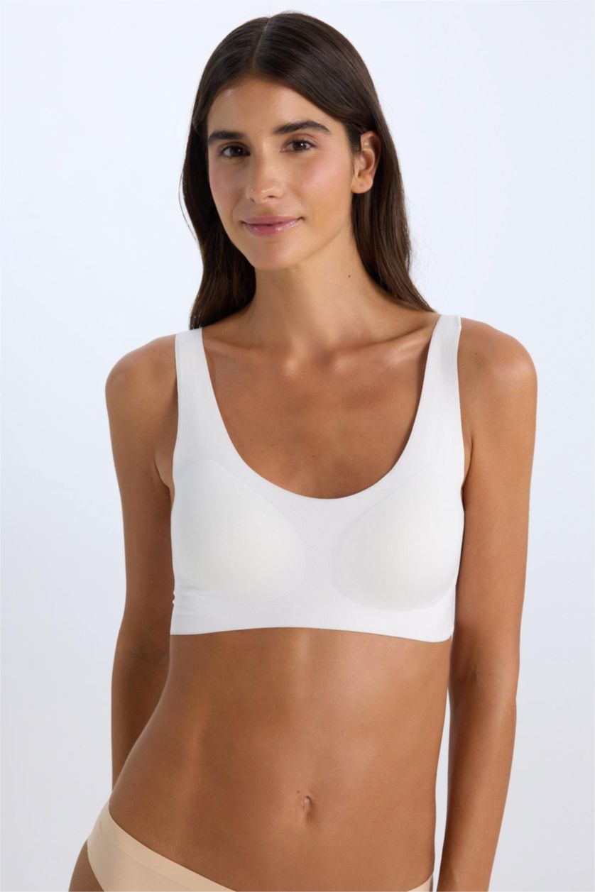 Kadın Ekru İki Parça Çıkarılabilir Pedli Görünmez Sütyen