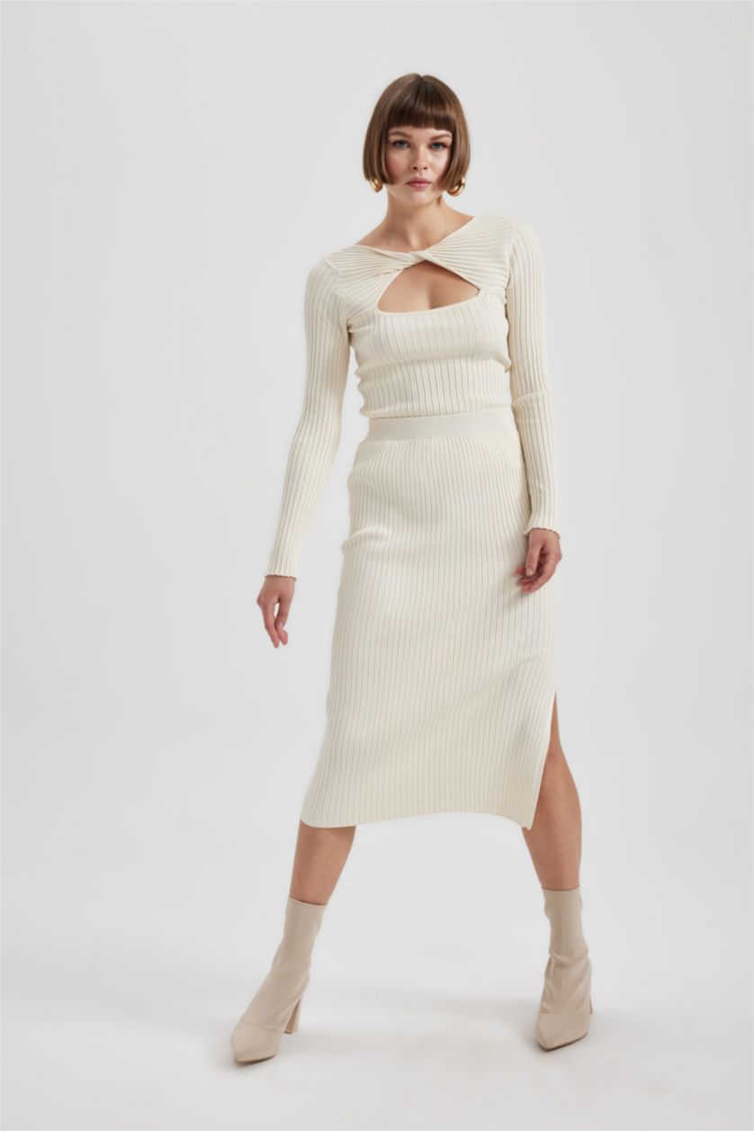 Kadın Ekru Fıtted Ribana Kazak