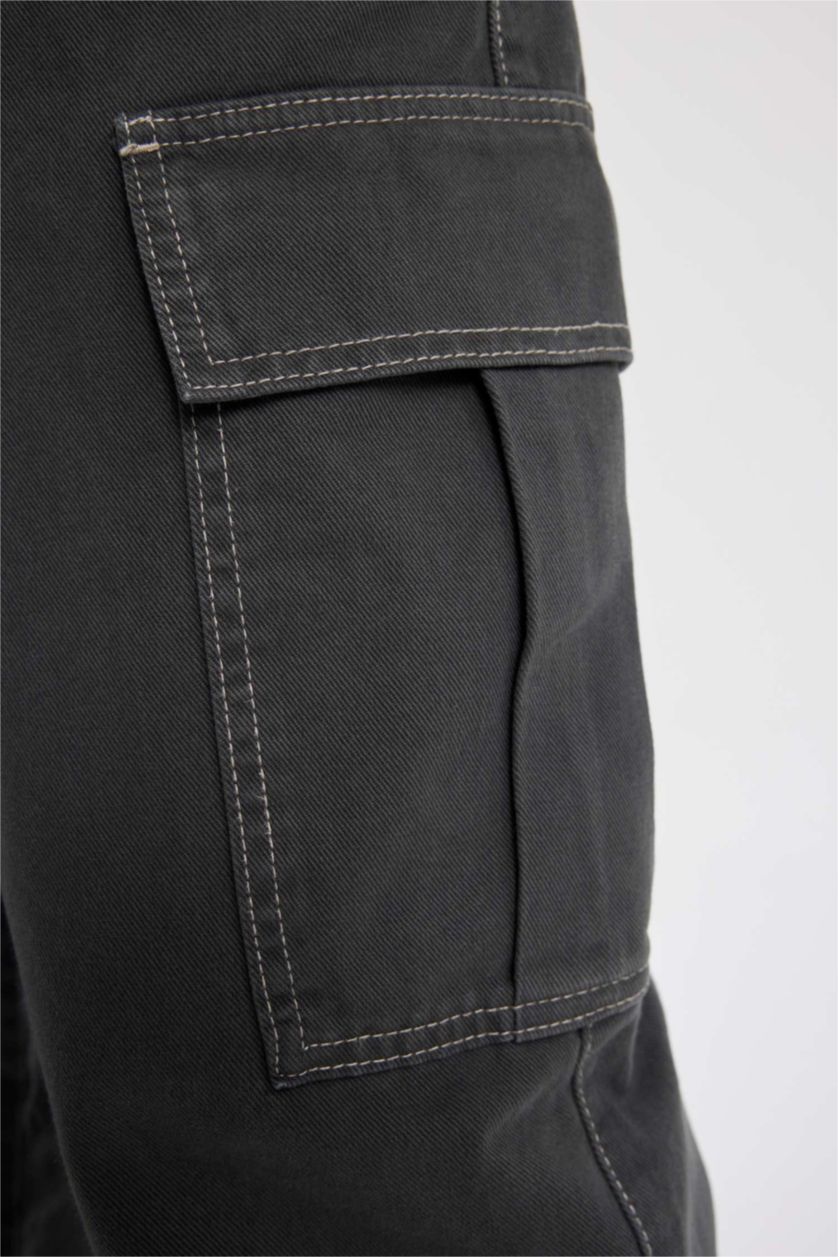 MAN Anthracite Baggy Fit Regular Hem With Cargo Pocket Gabardine Trousers