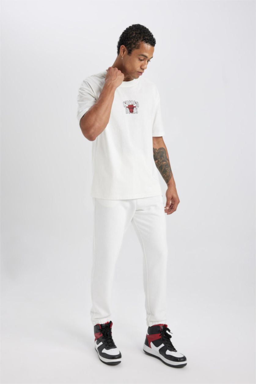 MAN Ecru DeFactoFit NBA Chicago Bulls Oversize Fit T-Shirt