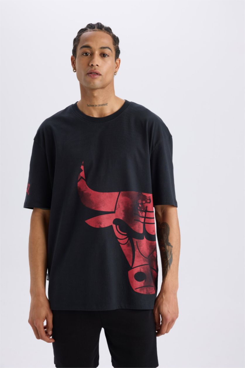 MAN Black DeFactoFit NBA Chicago Bulls Oversize Fit T-Shirt