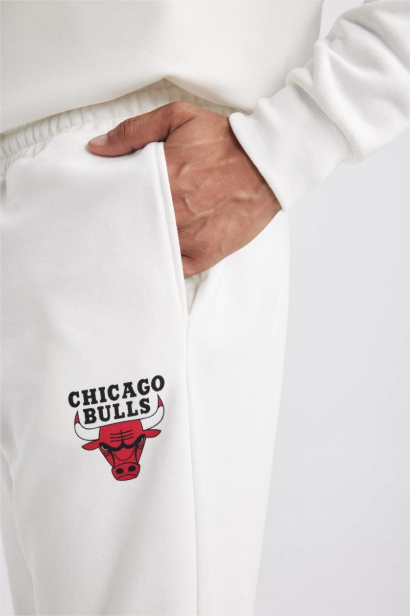 Erkek Ekru Kalın Jogger Eşofman Altı NBA Chicago Bulls Standart Fit