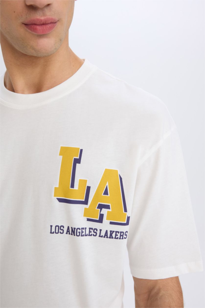 Erkek Ekru NBA Los Angeles Lakers Oversize Geniş Kalıp Bisiklet Yaka Sırt Baskılı Kısa Kollu Tişört