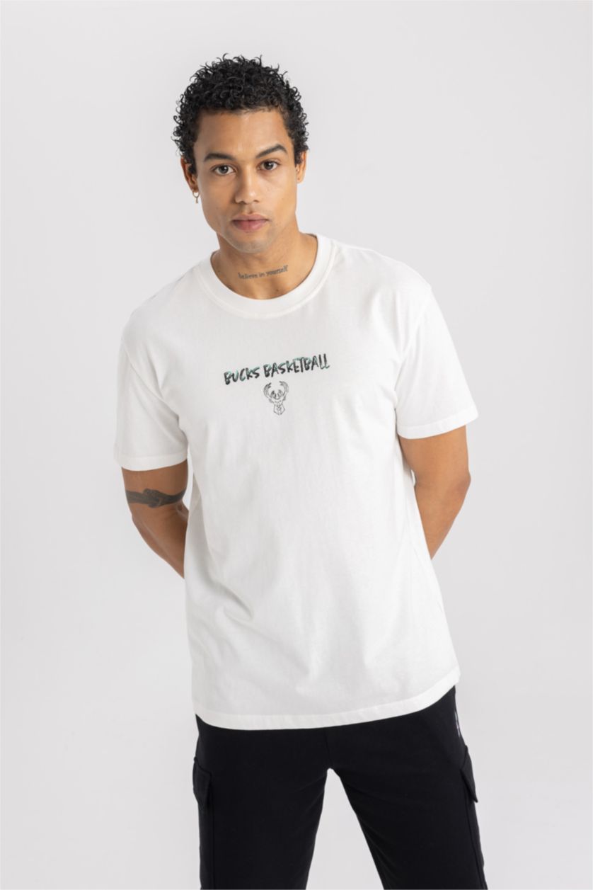 رجالي بيج فاتح تيشيرت نص كم قصة عادية برقبة مستديرة من ميلووكي باكس DeFactoFit