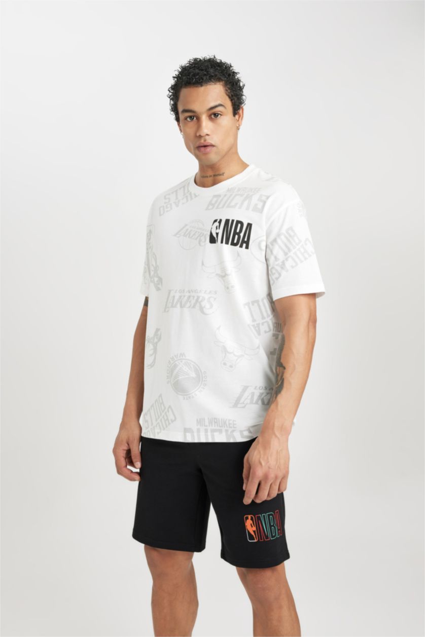 MAN Ecru DeFactoFit NBA Wordmark Boxy Fit Crew Neck T-Shirt