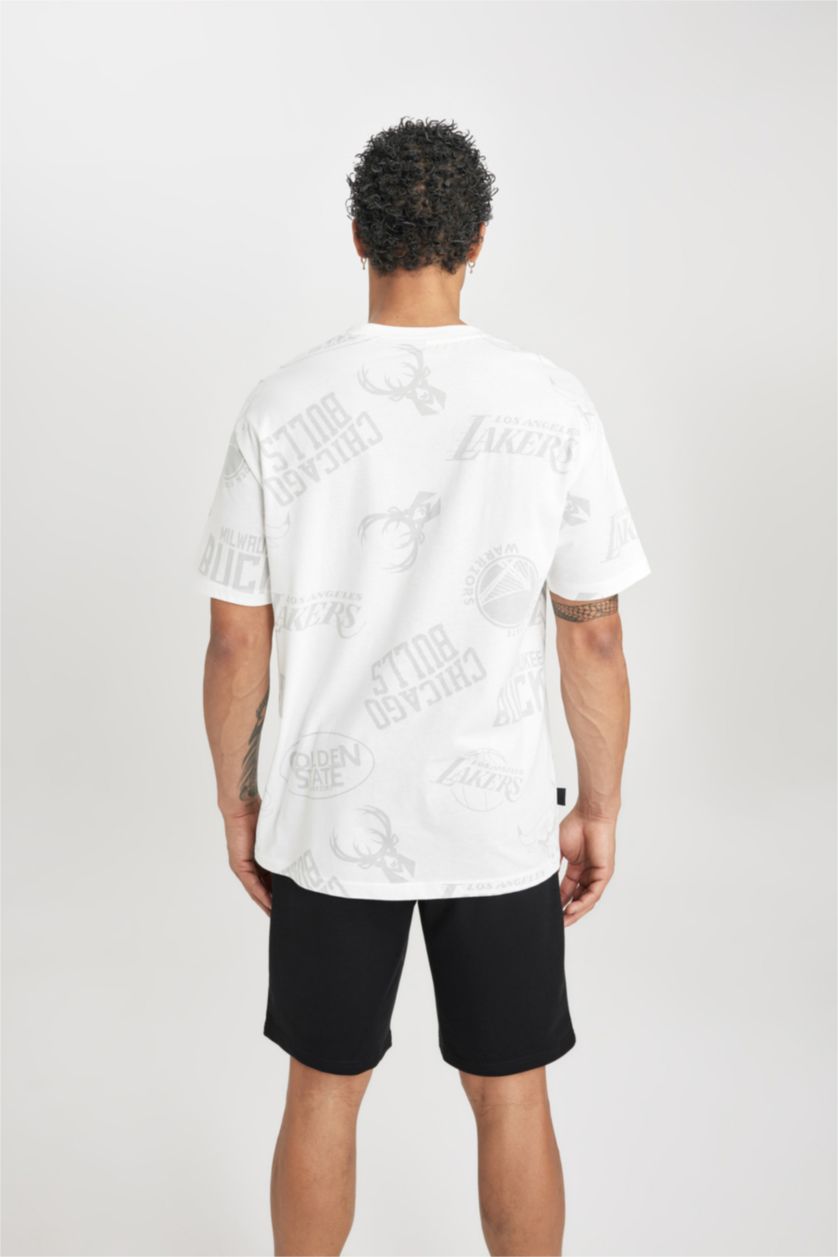 MAN Ecru DeFactoFit NBA Wordmark Boxy Fit Crew Neck T-Shirt