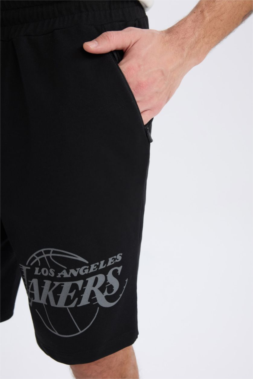 Erkek Siyah NBA Los Angeles Lakers Standart Fit Kargo Cepli Kısa Paça Şort