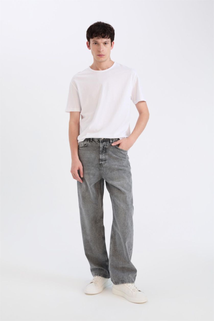 MAN Grey Baggy Fit Wide Pattern Normal Waist Wide Leg Jeans