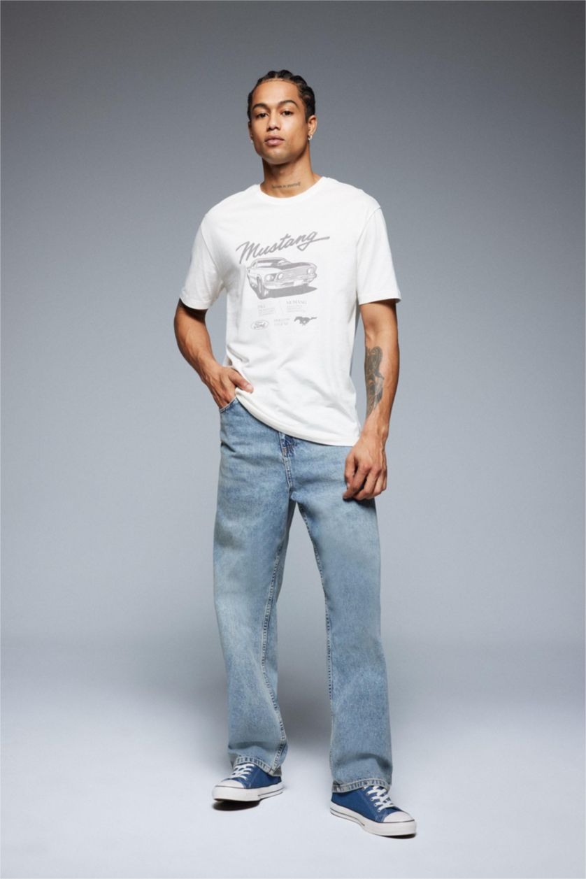 Man Light Blue Baggy Fit Wide Leg Washed Jeans