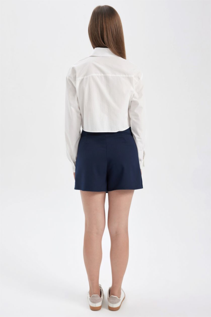 نساء كحلي شورت قصة عادية