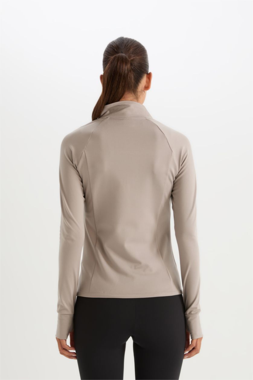 Kadın Gri Fitted Dik Yaka Çift Cepli Fermuarlı Sporcu Hırka