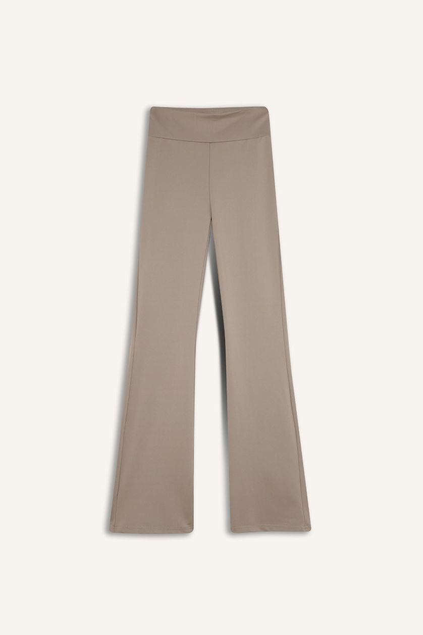 Kadın Gri Flare Fit Sporcu İnce Eşofman Altı İspanyol Paça Standart Boy Basic Düz