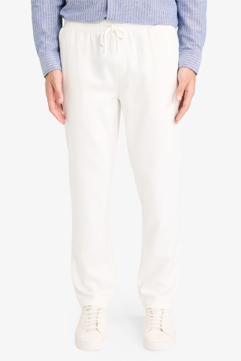 Man White Soft Textured Jogger Pants