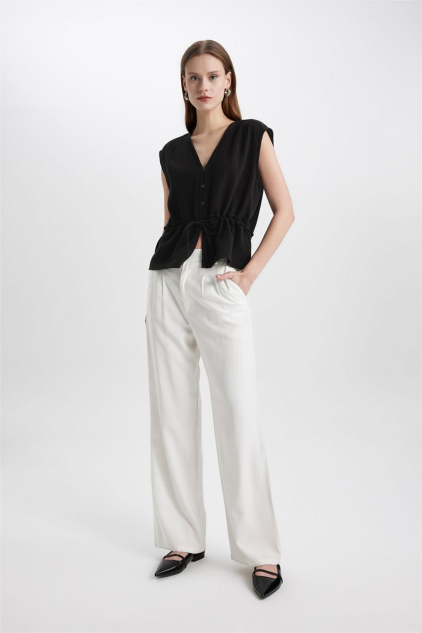 FEMME Noir Blouse Slim sans Manches à Col en V