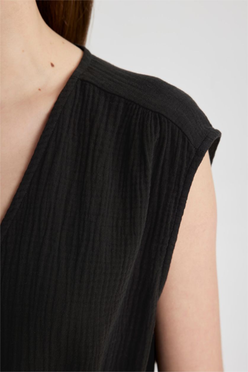 FEMME Noir Blouse Slim sans Manches à Col en V