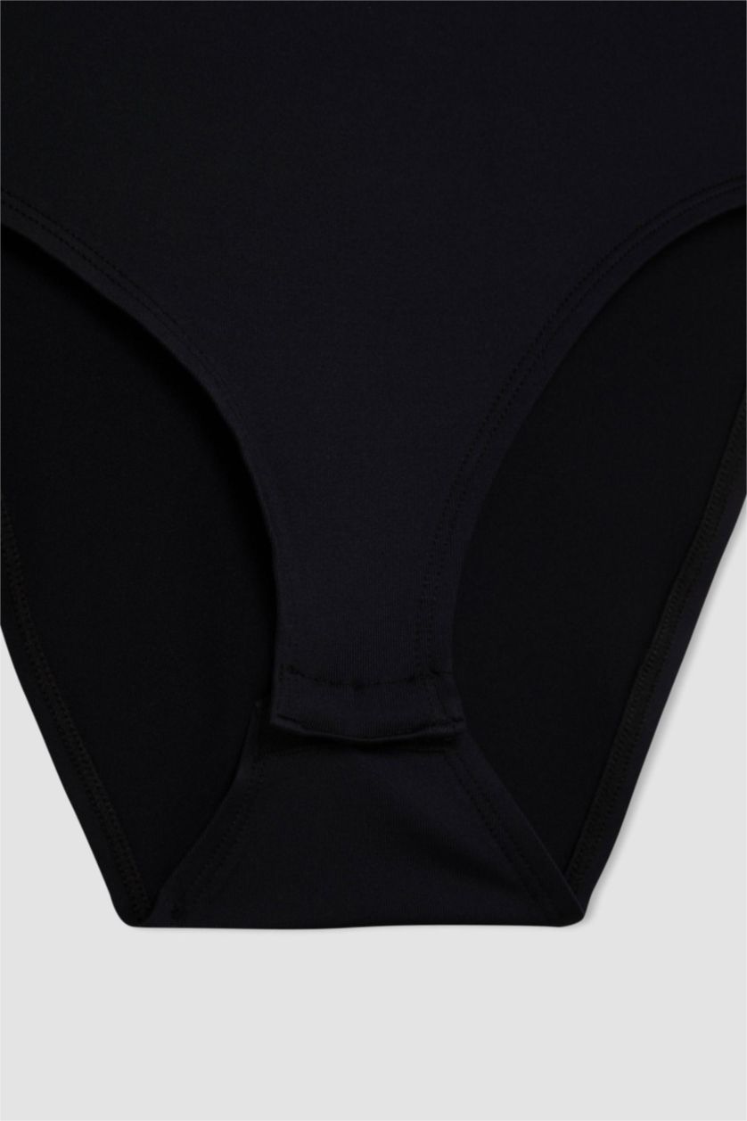 حريمي أسود بودي سوت من Fall in Love