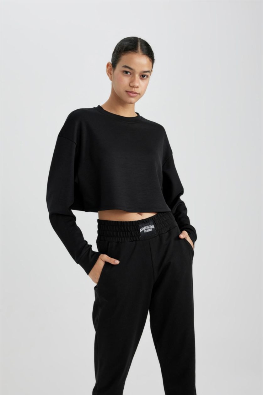 Woman Black DeFactoFit Crew Neck Sports Crop Sweatshirt