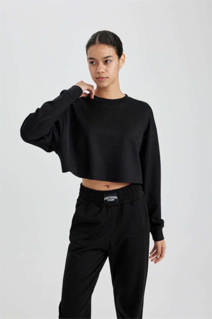 Woman Black DeFactoFit Crew Neck Sports Crop Sweatshirt
