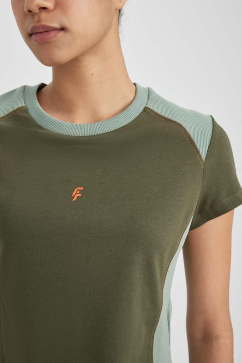 نساء كاكي تيشيرت رياضي نص كم جيرسي قصة عادية من DeFactoFit