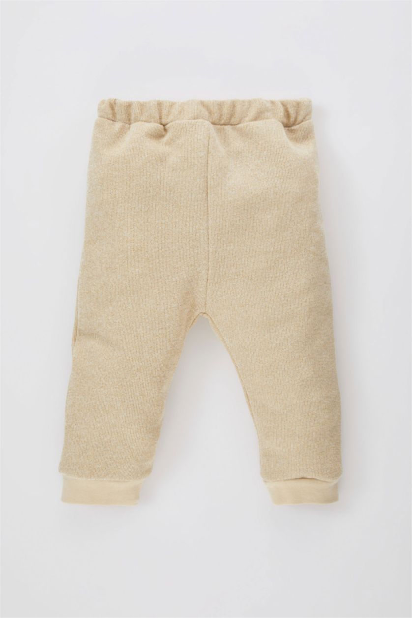 طفلة صغيرة بيج فاتح سيت بنتي سويت شيرت وسويت بانتس - قطعتين