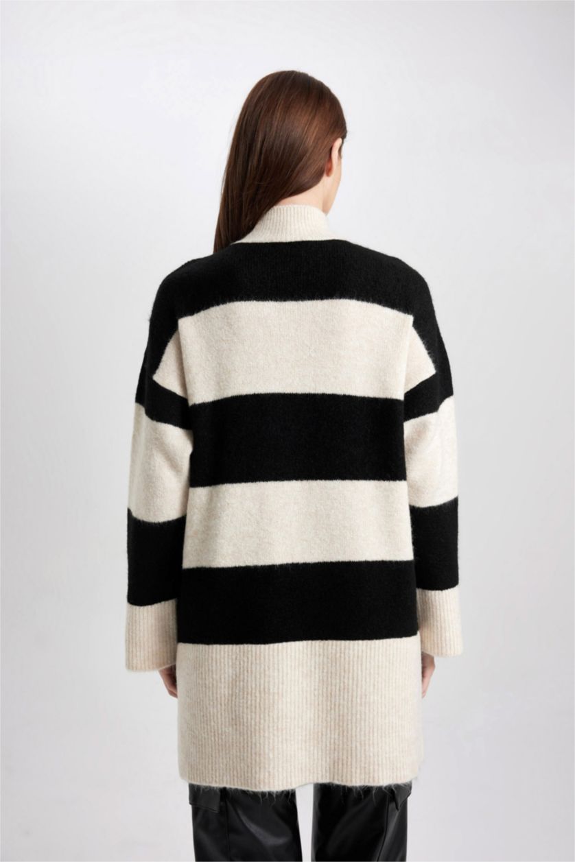 FEMME Noir Regular Fit Tunic