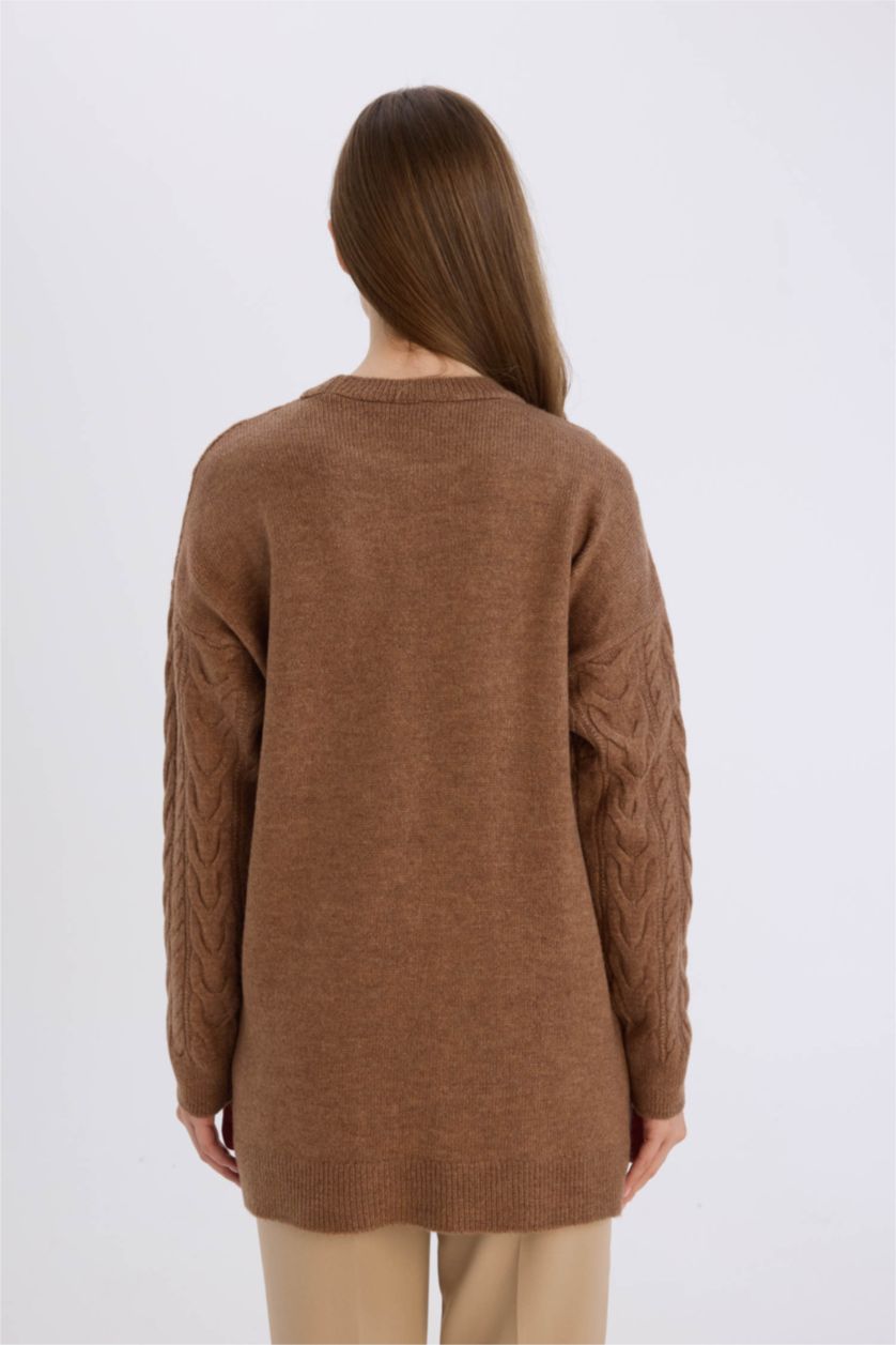 FEMME Marron Pull en tricot à col rond avec motif tressé Coupe régulière
